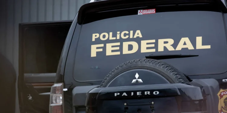 PF apreende contratos e notas fiscais que ligam 'Careca do INSS' a ex-diretores do órgão