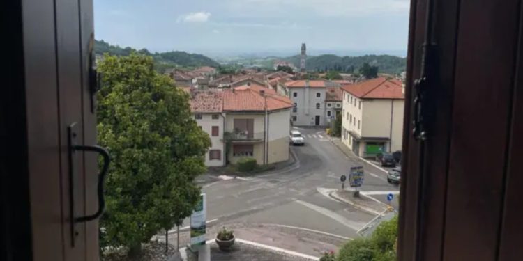 'A cidade vai morrer': Itália vê nascimentos despencarem enquanto restringe cidadania