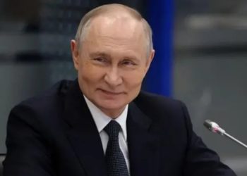 'Rússia está mais aliviada que preocupada com ameaça tarifária de Trump', diz correspondente da BBC em Moscou