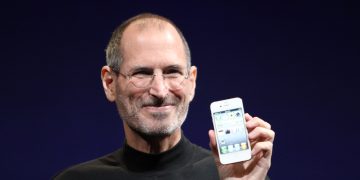 'Tecnologia não é nada. Tenha fé nas pessoas': a lição de Steve Jobs que ainda transforma equipes