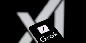 Baby Grok: Elon Musk vai lançar aplicativo de IA para crianças