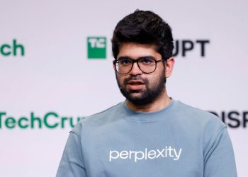 CEO da Perplexity diz que seu novo navegador de IA será capaz de fazer o que recrutadores fazem em seis meses