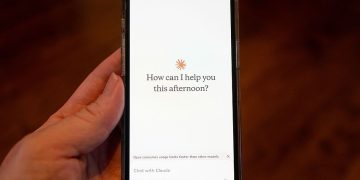 Claude liberado: Anthropic agora incentiva candidatos a usar chatbots de IA, mas com certas regras; saiba quais