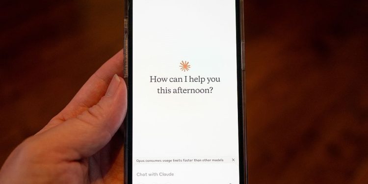 Claude liberado: Anthropic agora incentiva candidatos a usar chatbots de IA, mas com certas regras; saiba quais