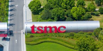 Com alta demanda de IA, valor de mercado da TSMC, que fornece chips para Apple e Nvidia, ultrapassa US$ 1 trilhão
