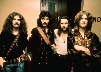 Como Ozzy e o Black Sabbath inventaram o heavy metal