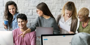 Como começar em um novo emprego sem cair no burnout e equilibrar desempenho com bem-estar