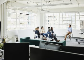 Como trabalhar menos horas e render mais: confira 7 táticas aprovadas pela neurociência