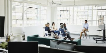 Como trabalhar menos horas e render mais: confira 7 táticas aprovadas pela neurociência