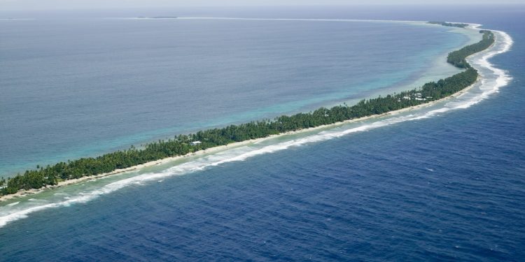 Crise climática deixa Tuvalu sob risco de desaparecer: 80% da população busca visto humanitário para viver na Austrália