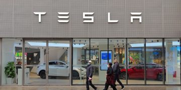 Em meio à queda nas vendas, fonte crítica de lucro da Tesla está prestes a se esgotar