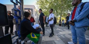 Imigrar para Portugal ficou mais difícil para brasileiros? Entenda nova lei aprovada no país