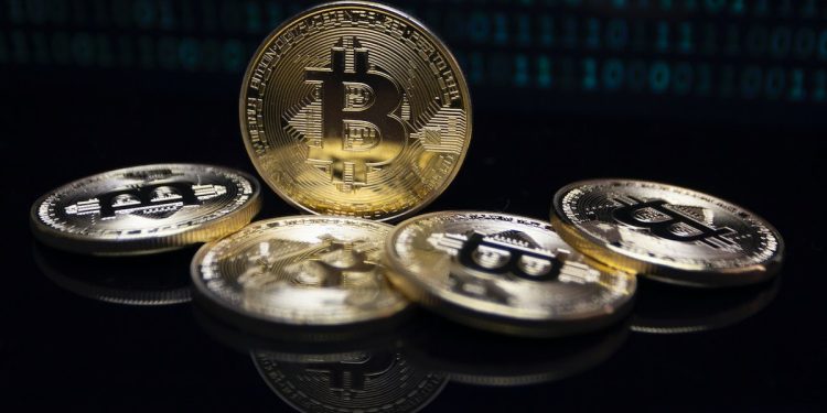 Investe em criptomoedas? Atente-se aos impostos cobrados para evitar dores de cabeça