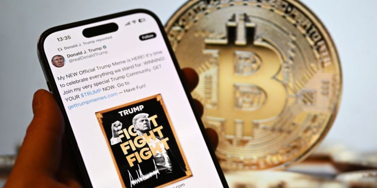 Memecoins de Trump são desbloqueados e podem aumentar fortuna do presidente em quase US$ 100 mi