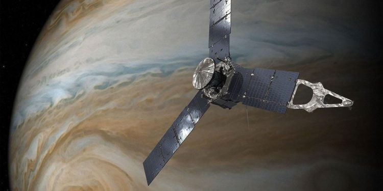 NASA aquece câmera danificada a 700 milhões de quilômetros da Terra e salva sonda que orbita Júpiter