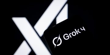 Para atrair mulheres, Musk cria avatar do Grok inspirado em vampiro de 'Crepúsculo' e empresário de '50 Tons de Cinza'