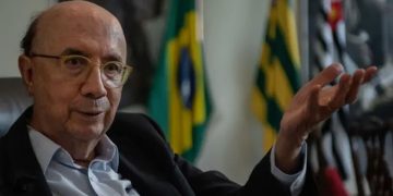 Pix é melhor que métodos de pagamento americanos e por isso virou alvo, diz ex-presidente do Banco Central