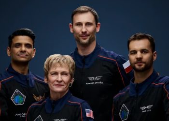 Tudo certo: voo de retorno de missão privada na ISS liderada por ex-astronauta da Nasa pousa no mar da Califórnia