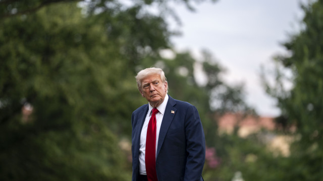 Trump anuncia envio de mísseis Patriot à Ucrânia e mira Putin