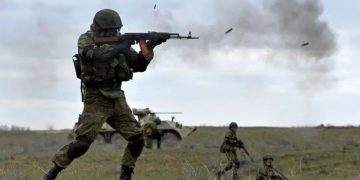 Assombrados pela guerra, com medo de falar, recorrendo ao álcool: como Rússia está falhando em tratar soldados com estresse pós-traumático