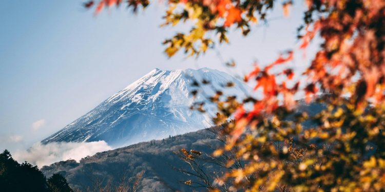 Japão usa IA para simular uma erupção vulcânica no Monte Fuji