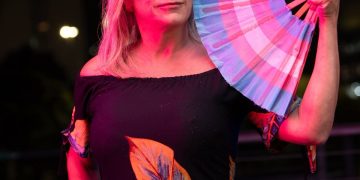 O caminho é ser caminho: a reinvenção permanente de Maite Schneider