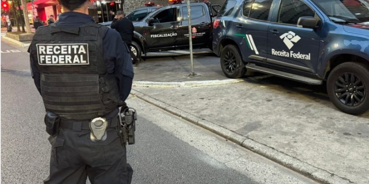 Como o PCC usa fintechs para lavar dinheiro