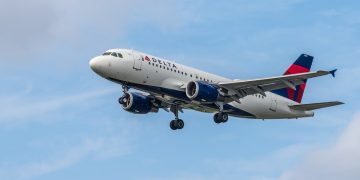 Fumaça tóxica: Delta troca motores de 300 aviões para reduzir contaminações