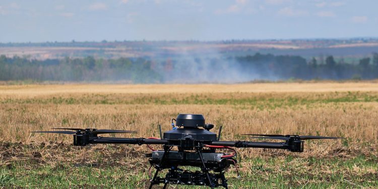 Ucrânia usa enxames de drones com IA contra a Rússia e leva guerra à fronteira das armas autônomas