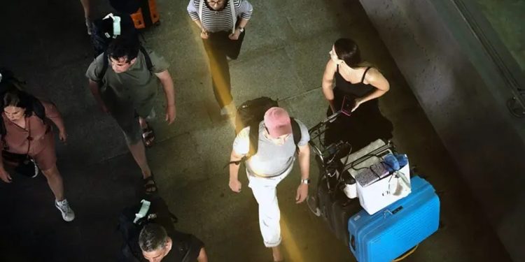 Como as traduções em tempo real podem revolucionar as viagens internacionais — e o que perdemos com isso