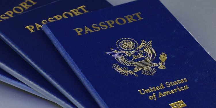 EUA saem do top 10 dos passaportes mais poderosos após 20 anos