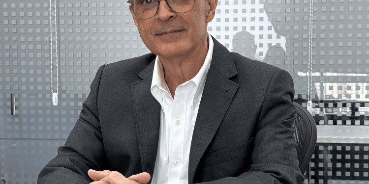 Liderança na era da IA exige equilíbrio de direcionadores estratégicos com dados e infraestrutura