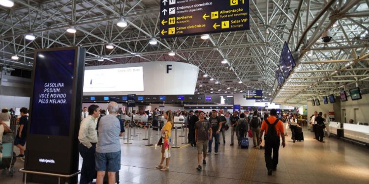 O aeroporto 'fantasma' que se tornou o que mais cresce no Brasil