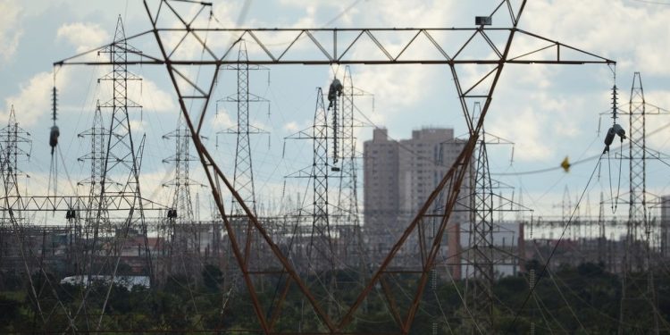 Ambidestria organizacional: inovação e rigor no setor elétrico