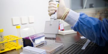 Com aposta em novos medicamentos contra o câncer, sul-coreana Voronoi dispara na bolsa e CEO vira bilionário