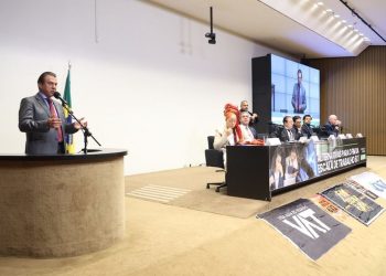 Escala 6x1 e redução de jornada: ministro defende revisão destes modelos de trabalho