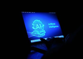 Estudo aponta as 10 empresas mais avançadas na jornada de IA no Brasil