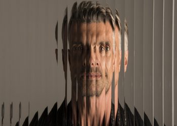 Estudo com IA revela o que torna algumas pessoas especialistas em reconhecer rostos