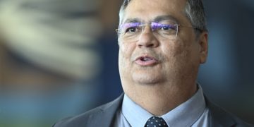 PF analisa emendas de 92 políticos por ordem de Dino e pode abrir novos inquéritos