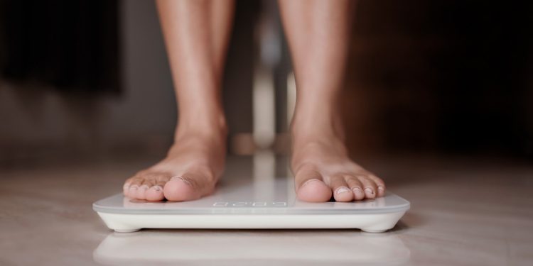 Por que seu cérebro dificulta a perda de peso, segundo a ciência