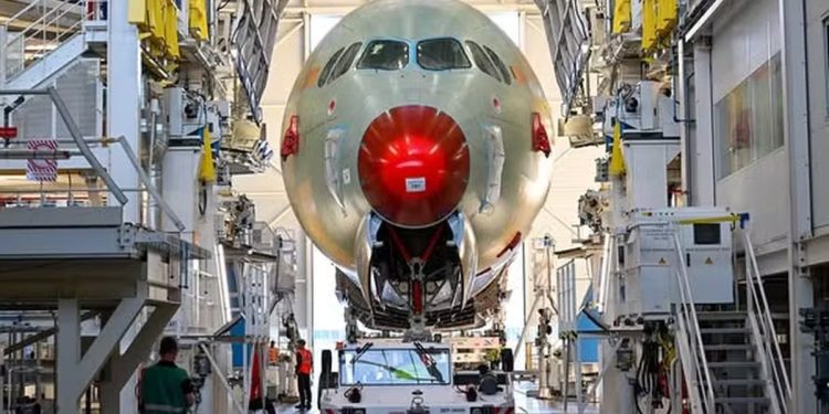 Qantas revela primeiras imagens de avião capaz de voar 22 horas sem escalas entre Austrália, Londres e Nova York