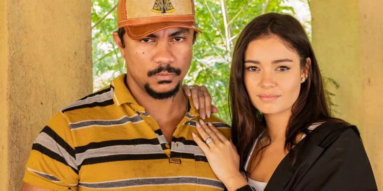 Xamã relembra início do namoro com Sophie Charlotte e admite ciúmes de Romulo Estrela