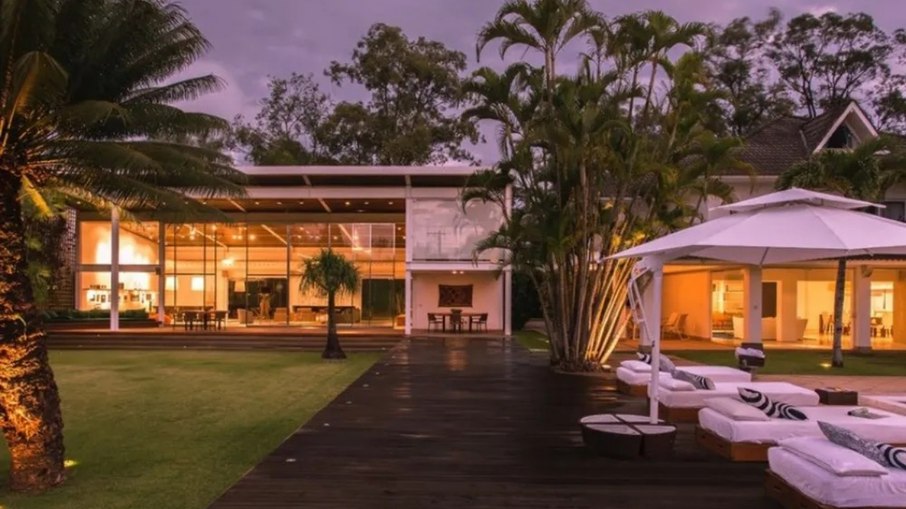 Mansão fica localizada no bairro do Joá, na zona sul do Rio Mansão fica localizada no bairro do Joá, na zona sul do Rio