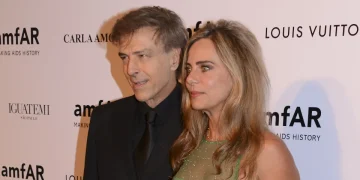 Bruna Lombardi relembra início com Riccelli no Xingu e exalta união de 48 anos